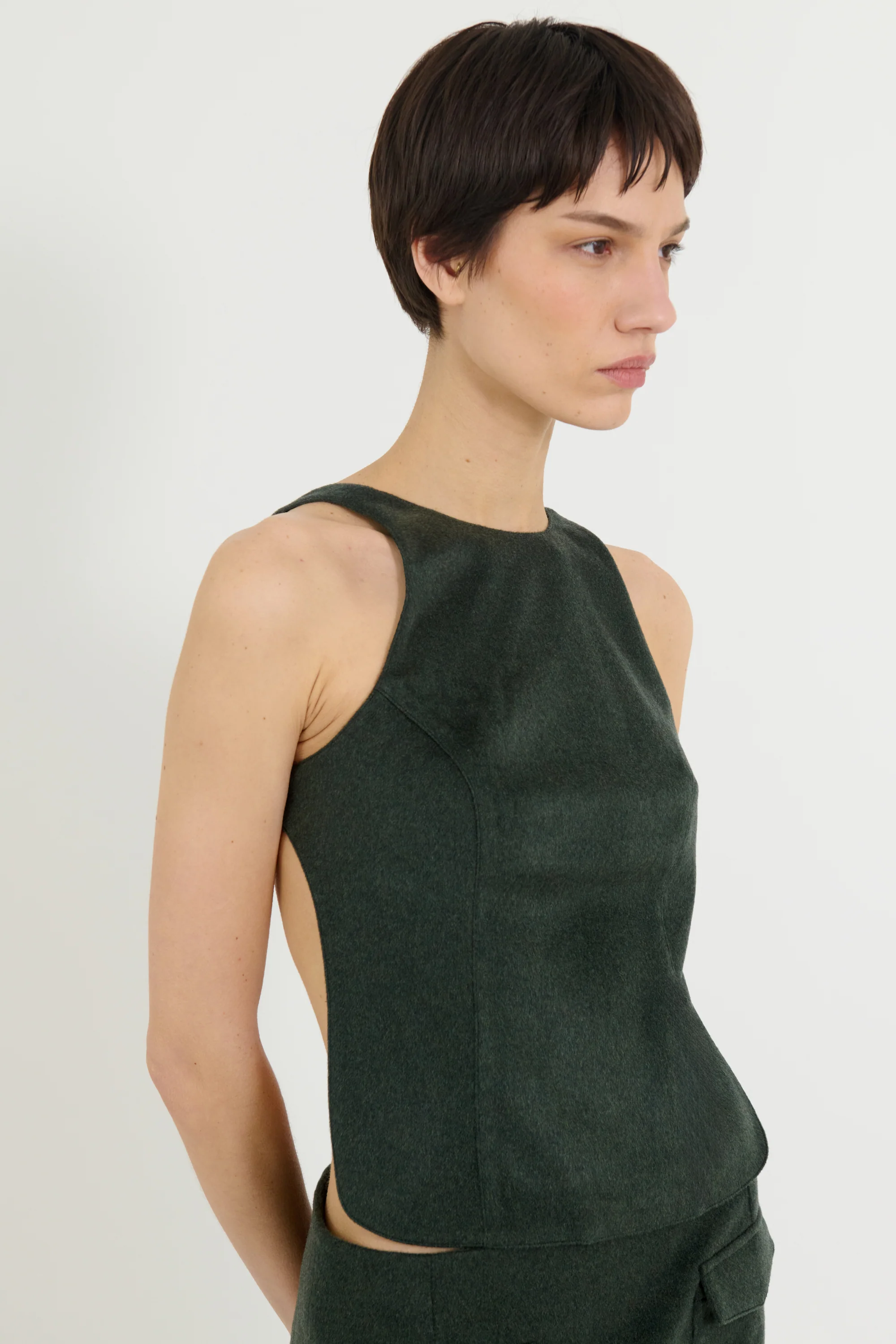 The Backless Top - Image 4